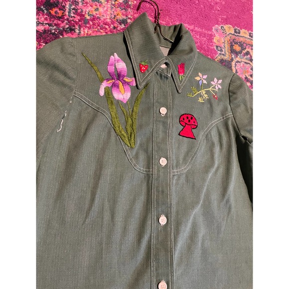 1960 Daggered collar Button Down Hand Embroidered *FLAWED* - Picture 4 of 7
